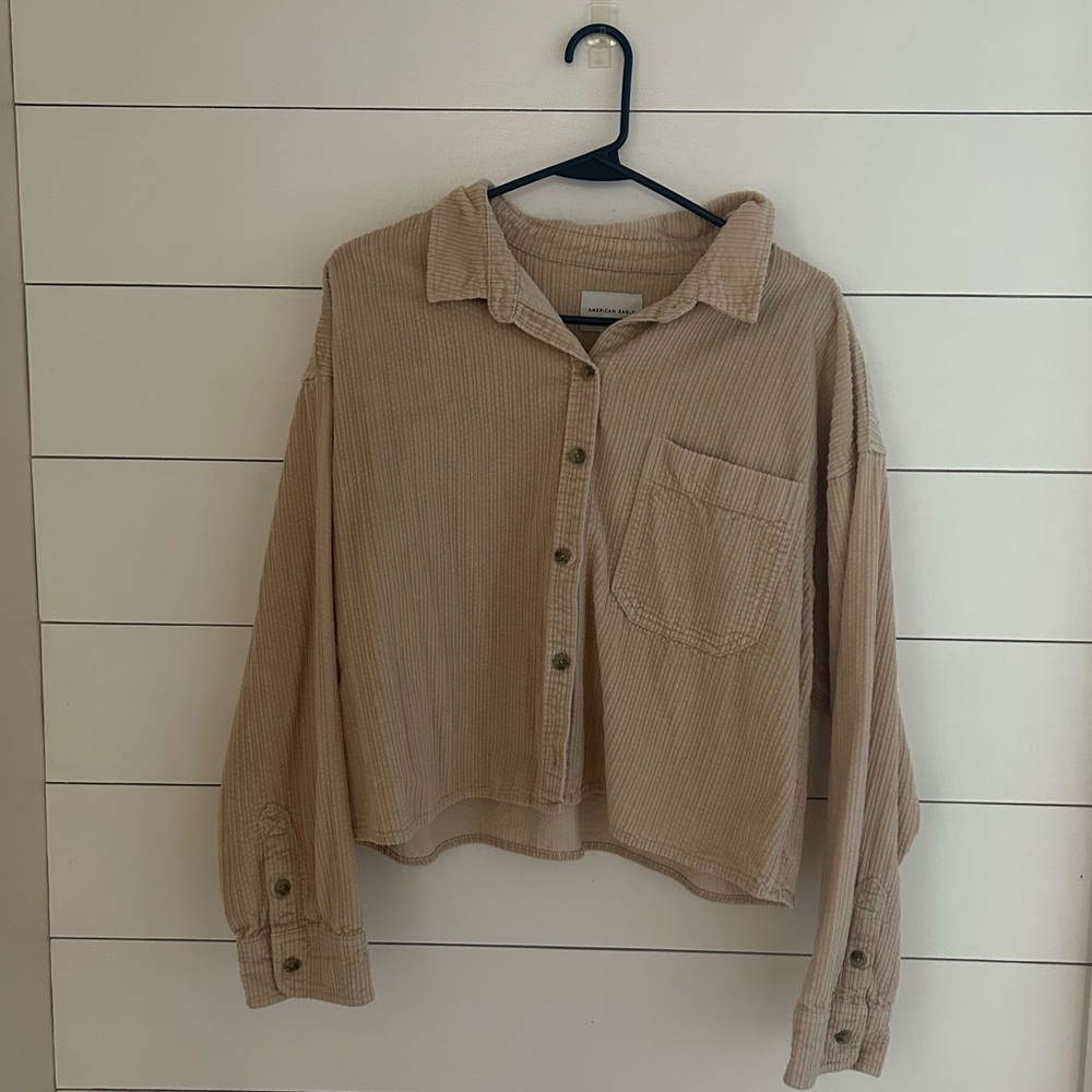 american eagle cropped shirt